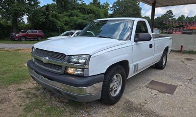 2003 Chevrolet Silverado Base