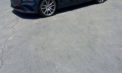2025 Genesis G70 2 5T Standard