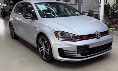 2017 Volkswagen Golf GTI S Sport SE