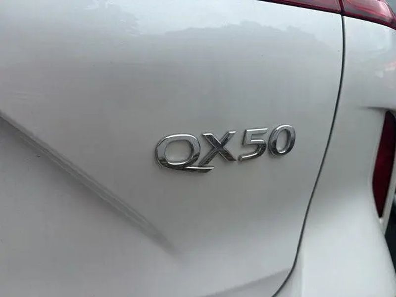 2024 Infiniti QX50 — a typically priced live listing