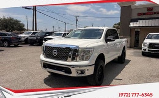 2017 Nissan Titan SV