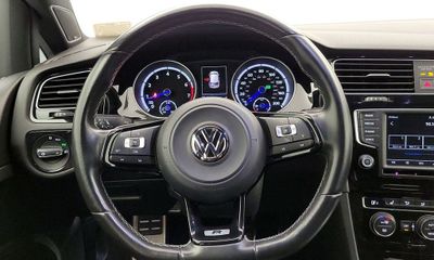 2017 Volkswagen Golf R Base