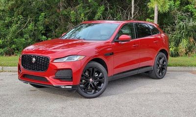 2023 Jaguar F-Pace P250 S