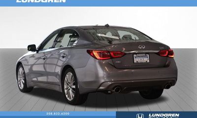 2023 Infiniti Q50 Luxe