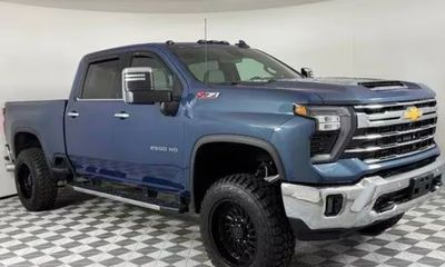 2024 Chevrolet Silverado HD LTZ