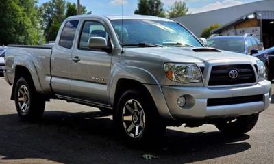 2006 Toyota Tacoma DLX