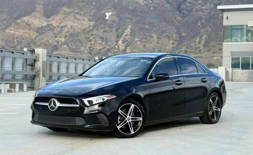 2022 Mercedes-Benz A-Class A220