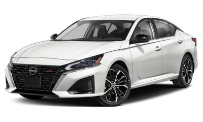 2025 Nissan Altima SR