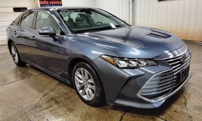 2022 Toyota Avalon XLE