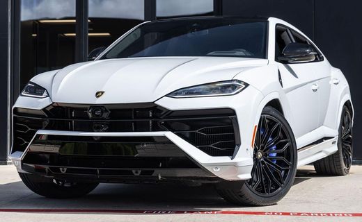 2025 Lamborghini Urus SE