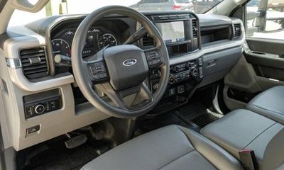 2023 Ford F-250 XL LB