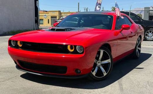 2015 Dodge Challenger SXT Plus