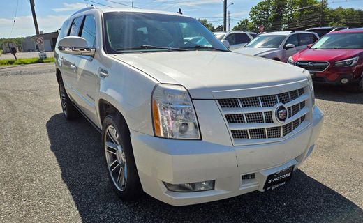 2013 Cadillac Escalade Premium