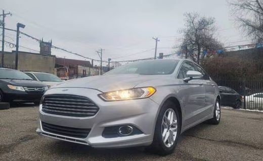 2014 Ford Fusion SE