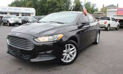 2014 Ford Fusion SE