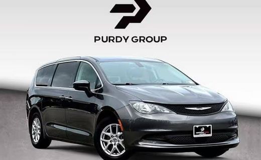 2022 Chrysler Voyager LX