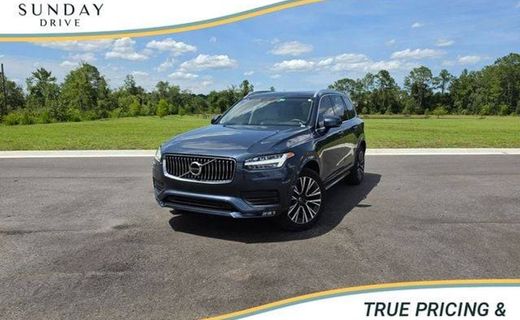 2022 Volvo XC90 Momentum