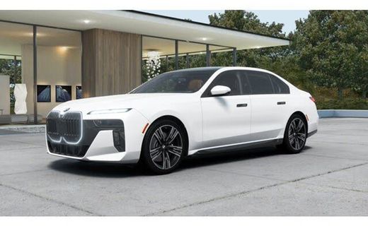 2026 BMW 740I