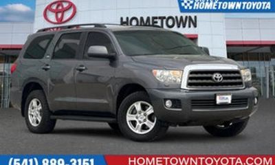 2016 Toyota Sequoia SR5 Grade