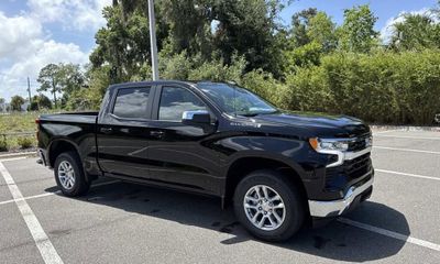 2026 Chevrolet Silverado LT