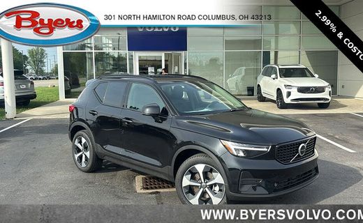 2026 Volvo XC40 Core