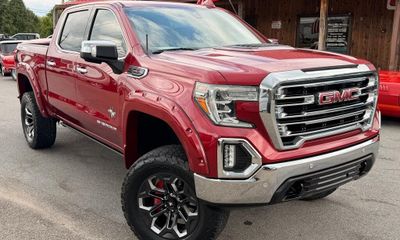 2020 GMC Sierra SLT