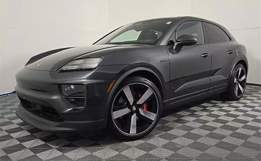 2025 Porsche Macan 4S Electric