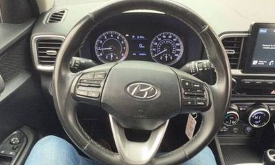 2021 Hyundai Venue SEL Denim