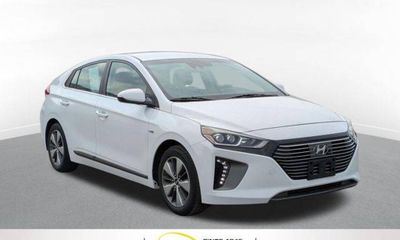 2019 Hyundai Ioniq Limited Phev W