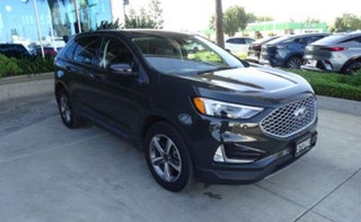 2023 Ford Edge SE