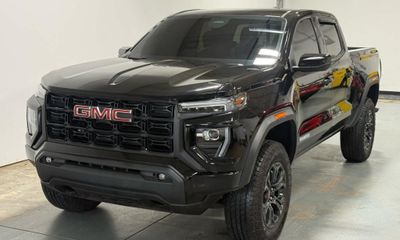 2024 GMC Canyon Elevation