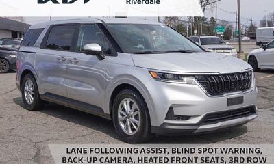 2023 Kia Carnival LX Seat Package