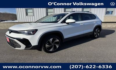 2025 Volkswagen Taos 4MOTION SE