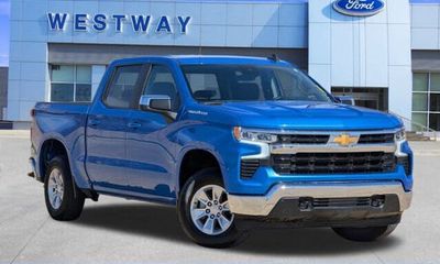2025 Chevrolet Silverado LT