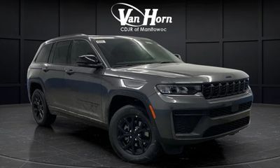 2026 Jeep Grand Cherokee Base Laredo