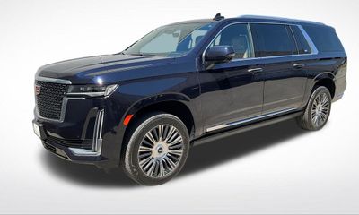 2022 Cadillac Escalade ESV Premium Luxury