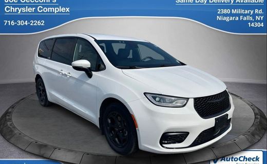 2023 Chrysler Pacifica Touring L