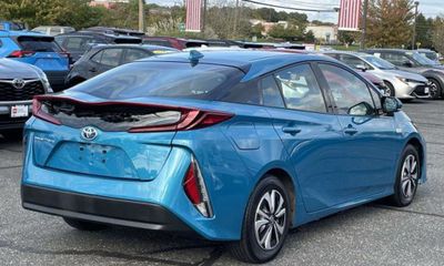 2017 Toyota Prius Prime PHEV Three Four ADV