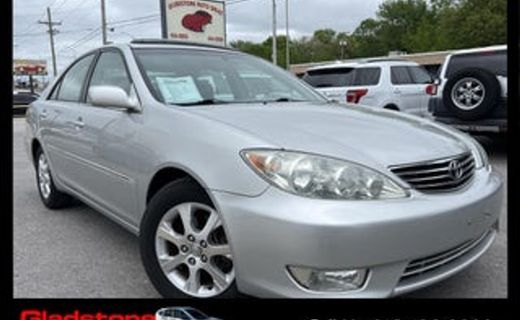 2004 Toyota Camry LE