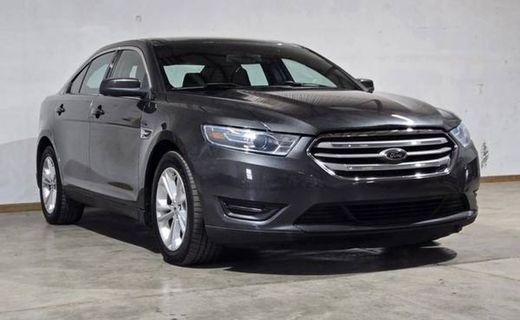 2018 Ford Taurus SEL