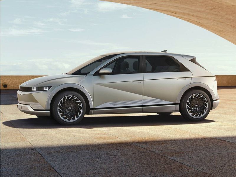 2022 Hyundai Ioniq 5 — a typically priced live listing