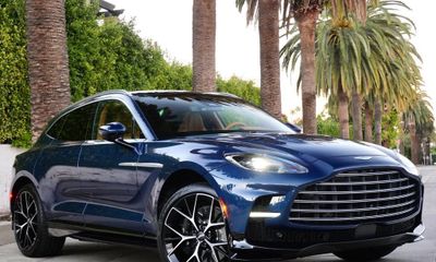 2026 Aston Martin DBX DBX707