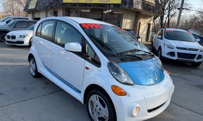 2012 Mitsubishi I-Miev SE