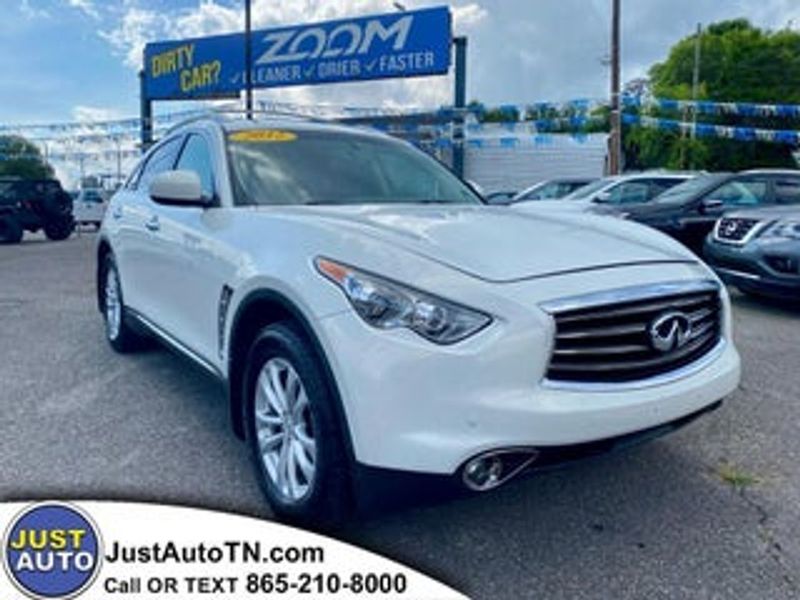 2012 Infiniti FX35 — a typically priced live listing