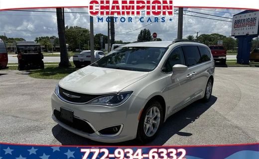 2017 Chrysler Pacifica Touring L