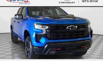 2025 Chevrolet Silverado 2SP RST