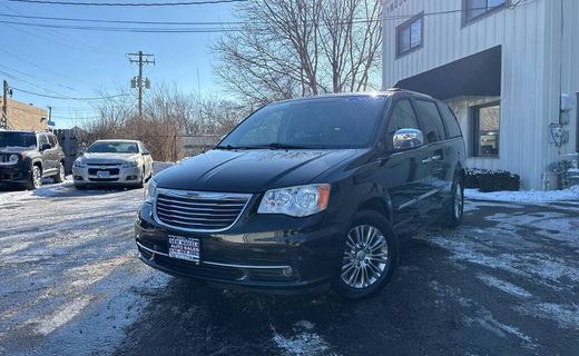 2013 Chrysler Town AND Country