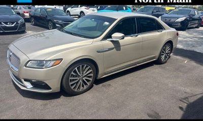 2017 Lincoln Continental Select