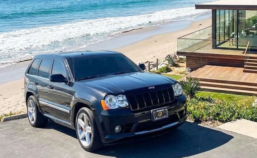 2009 Jeep Grand Cherokee SRT 8