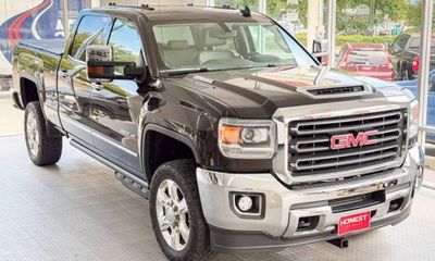 2018 GMC Sierra SLT